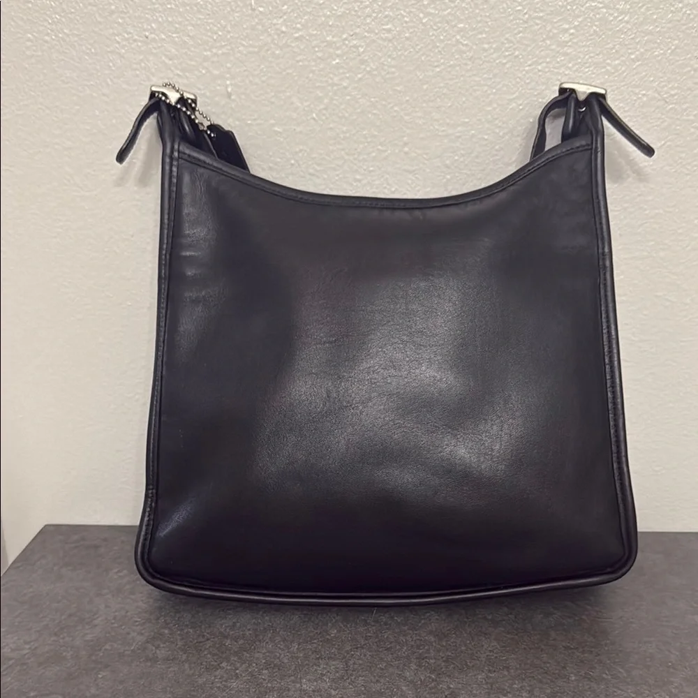 Coach Vintage Midnight Black Shoulder Bag - Picture 2 of 12